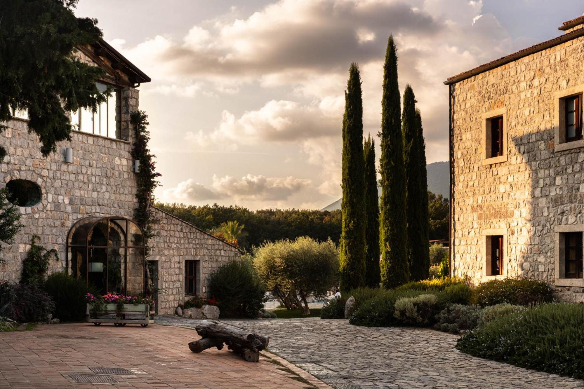Aquapetra Resort & Spa Telese Terme Экстерьер фото